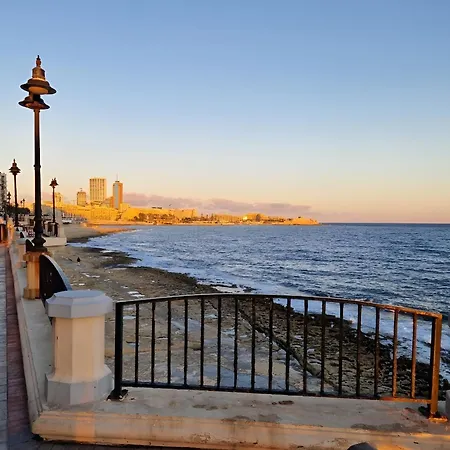 Cosy Penthouse With Bbq Apartamento Sliema