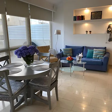 Cosy Penthouse With Bbq Apartamento