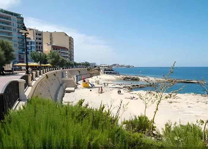 דירה Cosy Penthouse With Bbq